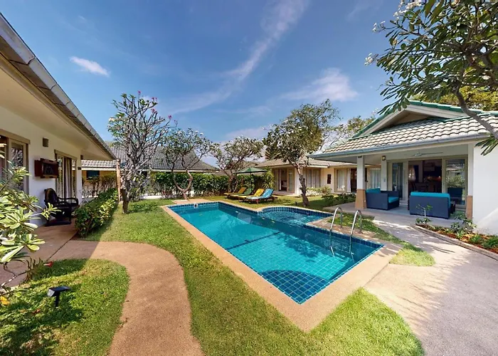 Idyllic Samui Beach Villa Resort